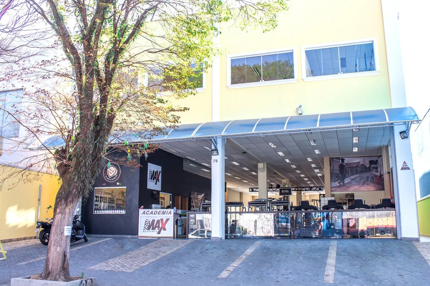 Academia Iron Max, foto 1 de 4