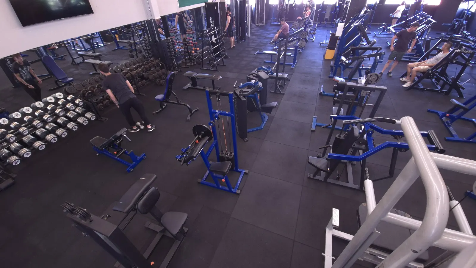 Academia Iron Max, foto 2 de 4